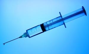 Вакцинация против вируса папилломы человека вдвое снизила заболеваемость ВПЧ