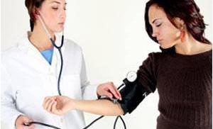 Повышенное артериальное давление у женщин опаснее, чем у мужчин  